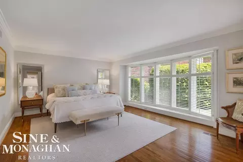 Bedroom - 22 Windemere, Grosse Pointe Farms, MI 48236 photo 1 of 4