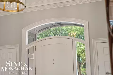 Entry Way - 22 Windemere, Grosse Pointe Farms, MI 48236 photo 2 of 7