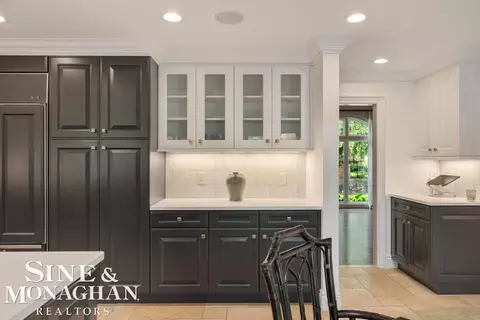 Kitchen - 22 Windemere, Grosse Pointe Farms, MI 48236 photo 4 of 15