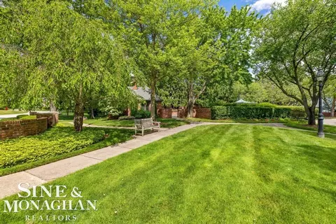 Exterior - 22 Windemere, Grosse Pointe Farms, MI 48236 photo 17 of 23