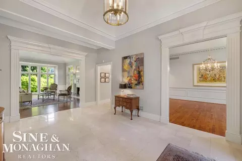 Entry Way - 22 Windemere, Grosse Pointe Farms, MI 48236 photo 5 of 7