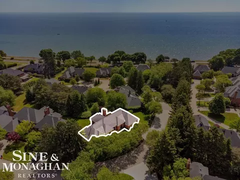 View/Area - 22 Windemere, Grosse Pointe Farms, MI 48236 photo 4 of 9