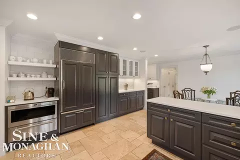 Kitchen - 22 Windemere, Grosse Pointe Farms, MI 48236 photo 15 of 15