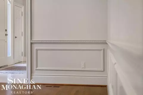 Entry Way - 22 Windemere, Grosse Pointe Farms, MI 48236 photo 6 of 7