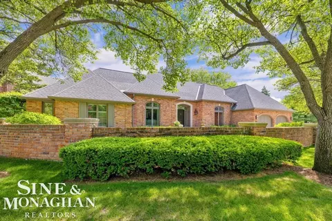22 Windemere, Grosse Pointe Farms, MI 48236