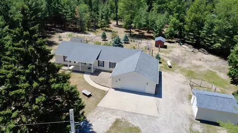 6113 Hillside, Alger, MI 48610