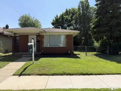 25 W Auburn, Ecorse, MI 48229