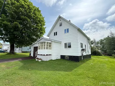57422 Rockland, Calumet, MI 49913