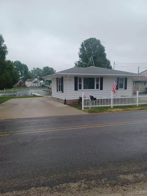 2795 Round Lk, Manitou Beach, MI 49253
