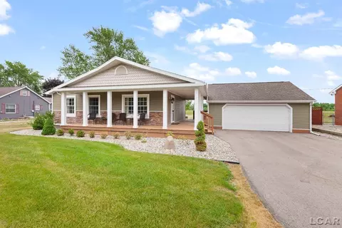 2831 Carson, Adrian, MI 49221