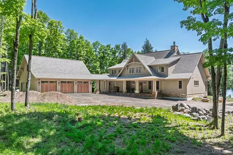 18751 Big Lk, Watersmeet, MI 49969