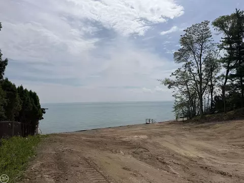 8340 Lakeshore, Burtchville, MI 48059