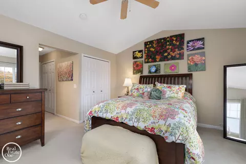 Bedroom - 1048 Lakepointe #A, Grosse Pointe Park, MI 48230 photo 5 of 7