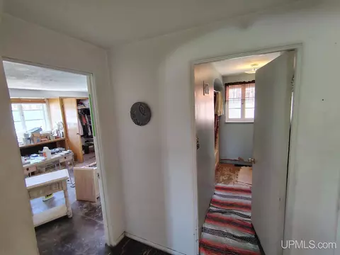 Entry Way - 415 Birch, Munising, MI 49862 photo 1 of 8