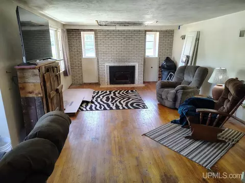 Living - 415 Birch, Munising, MI 49862 photo 1 of 3