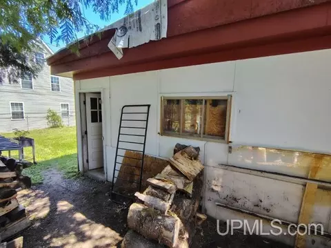 Exterior - 415 Birch, Munising, MI 49862 photo 6 of 14