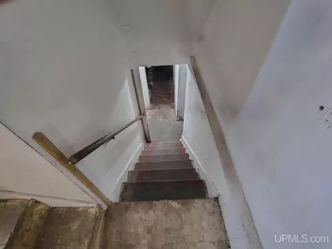 Entry Way - 415 Birch, Munising, MI 49862 photo 7 of 8