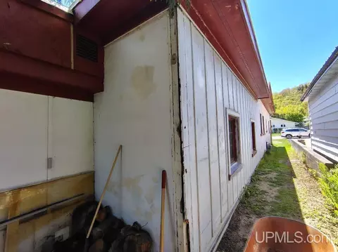 Exterior - 415 Birch, Munising, MI 49862 photo 8 of 14
