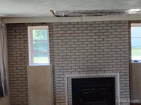 Living - 415 Birch, Munising, MI 49862 photo 2 of 3