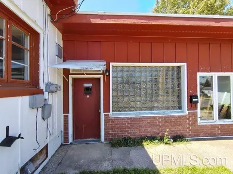 Exterior - 415 Birch, Munising, MI 49862 photo 2 of 14