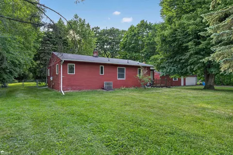1444 S Genesee, Burton, MI 48509