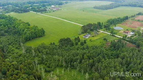 View/Area - 6038 29th, Gladstone, MI 49837 photo 1 of 1