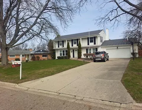 4312 Appletree, Lansing, MI 48917
