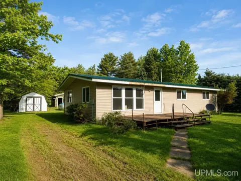106 Hemlock, Trout Creek, MI 49967