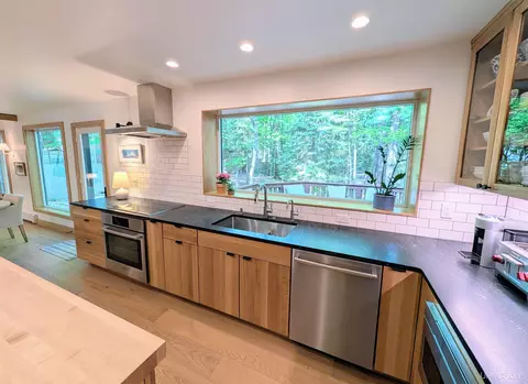 Kitchen - 39 Elder, Marquette, MI 49855 photo 3 of 4