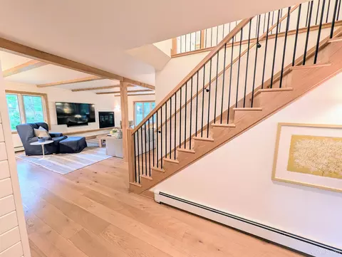 Entry Way - 39 Elder, Marquette, MI 49855 photo 1 of 1