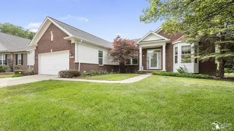 24219 Charlevoix, Flat Rock, MI 48134
