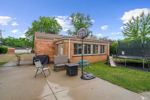 Exterior - 3264 Maple, Melvindale, MI 48122 photo 8 of 14