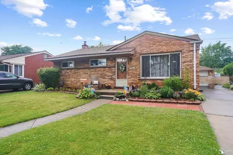 Exterior - 3264 Maple, Melvindale, MI 48122 photo 3 of 14