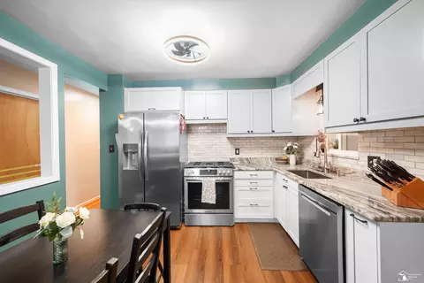 Kitchen - 3264 Maple, Melvindale, MI 48122 photo 1 of 4