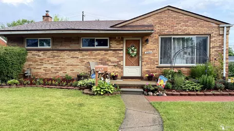 Exterior - 3264 Maple, Melvindale, MI 48122 photo 2 of 14