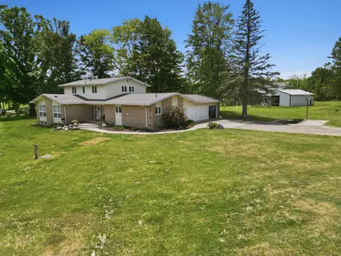 Exterior - 6089 N Seymour, Flushing, MI 48433 photo 2 of 10