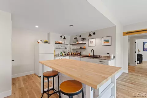 Kitchen - 575 Budlong, Adrian, MI 49221 photo 12 of 14