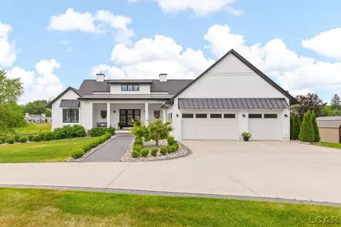 Exterior - 575 Budlong, Adrian, MI 49221 photo 2 of 12