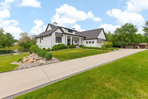 Exterior - 575 Budlong, Adrian, MI 49221 photo 7 of 12