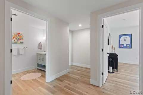 Entry Way - 575 Budlong, Adrian, MI 49221 photo 5 of 5