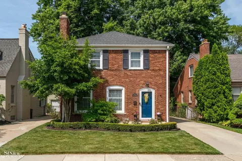 474 Touraine, Grosse Pointe Farms, MI 48236