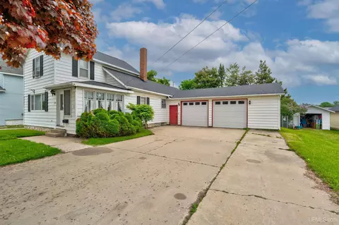 218 N Houghton, Manistique, MI 49854