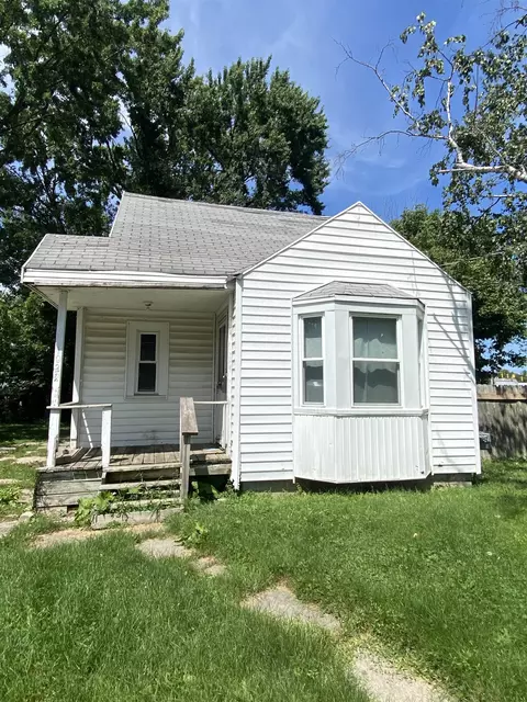 1028 Campbell, Flint, MI 48507