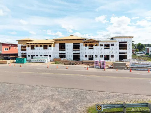 105 N Front, L'anse, MI 49946