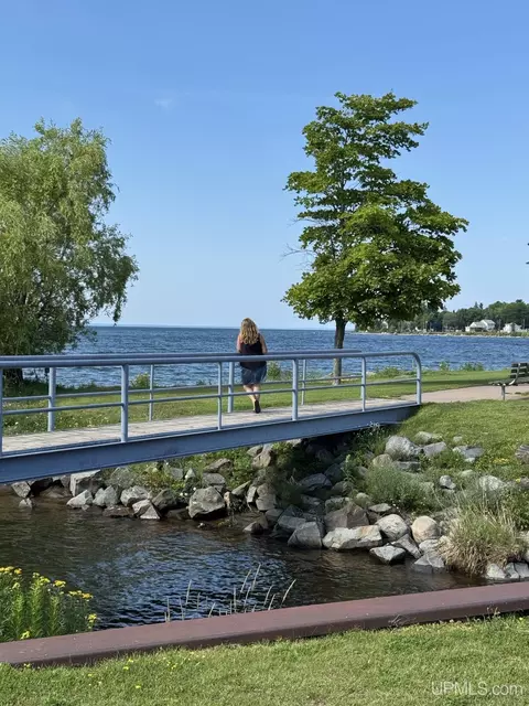 View/Area - 105 N Front, L'anse, MI 49946 photo 9 of 10