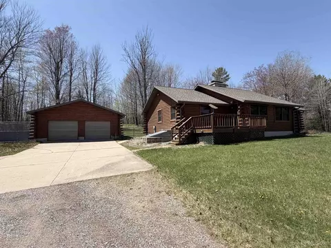 1135 Old County B, Florence T-wi, WI 54121