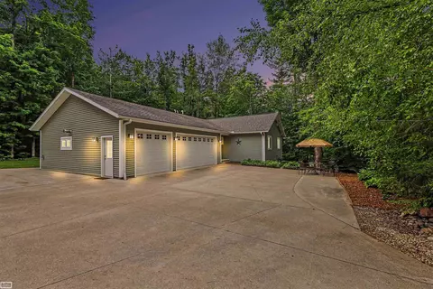 7903 Macatawa, Gaylord, MI 49735