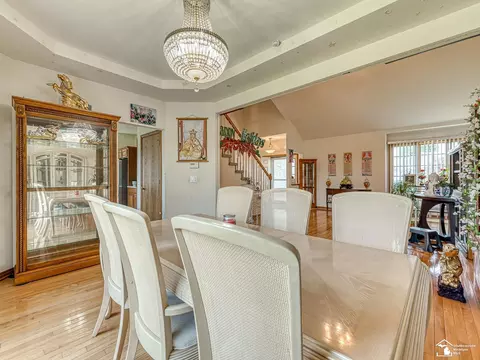 Dining - 2960 E Country, Monroe, MI 48162 photo 1 of 3