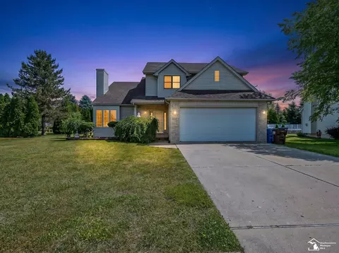 Exterior - 2960 E Country, Monroe, MI 48162 photo 2 of 9