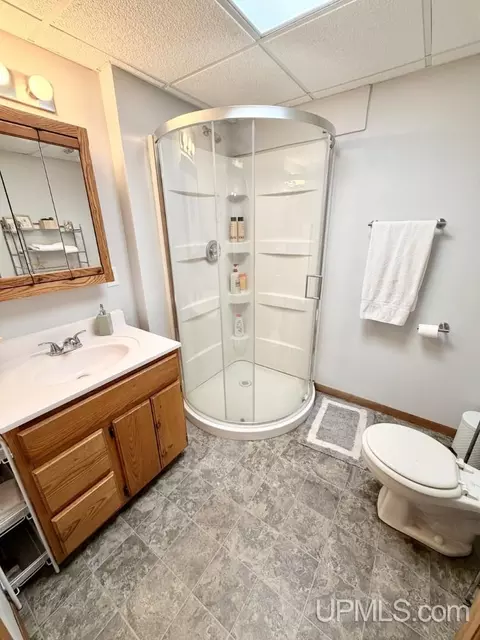 Bath - 78 Co Rd Gy, Ishpeming, MI 49849 photo 3 of 3